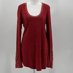 Braeve Scoop Neck Thermal Knit Tunic Top in Brick - Size Medium
